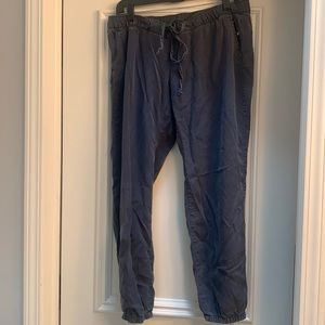 Gap maternity joggers